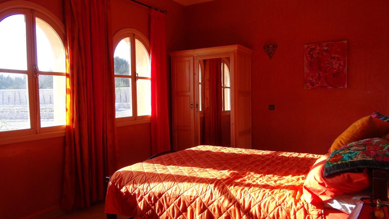Villa Habibi Szavíra Kültér fotó