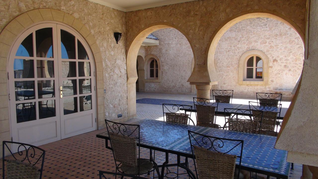 Villa Habibi Szavíra Kültér fotó