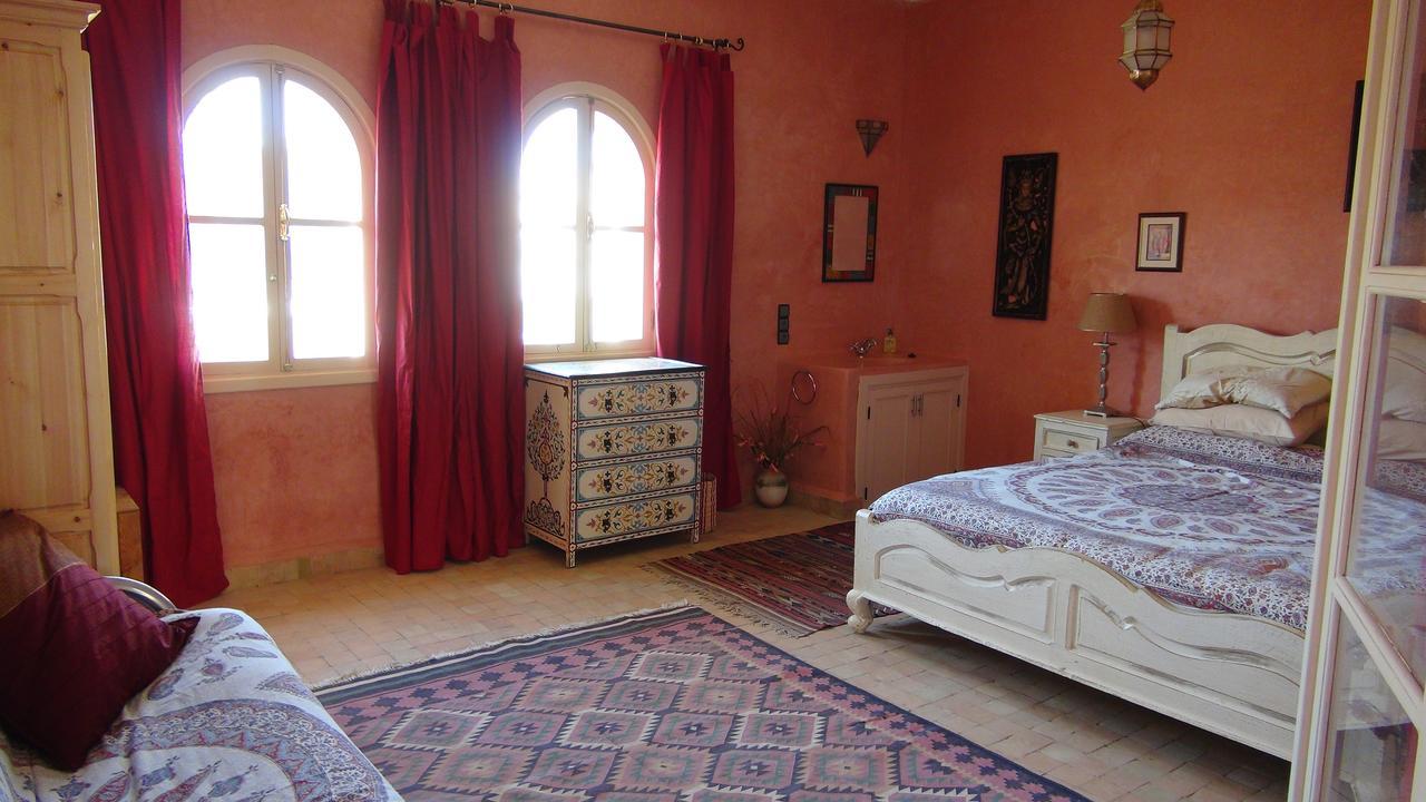 Villa Habibi Szavíra Kültér fotó