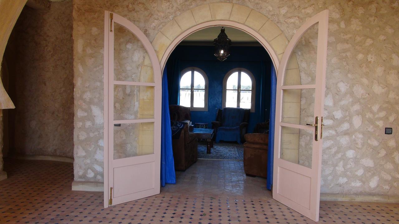 Villa Habibi Szavíra Kültér fotó